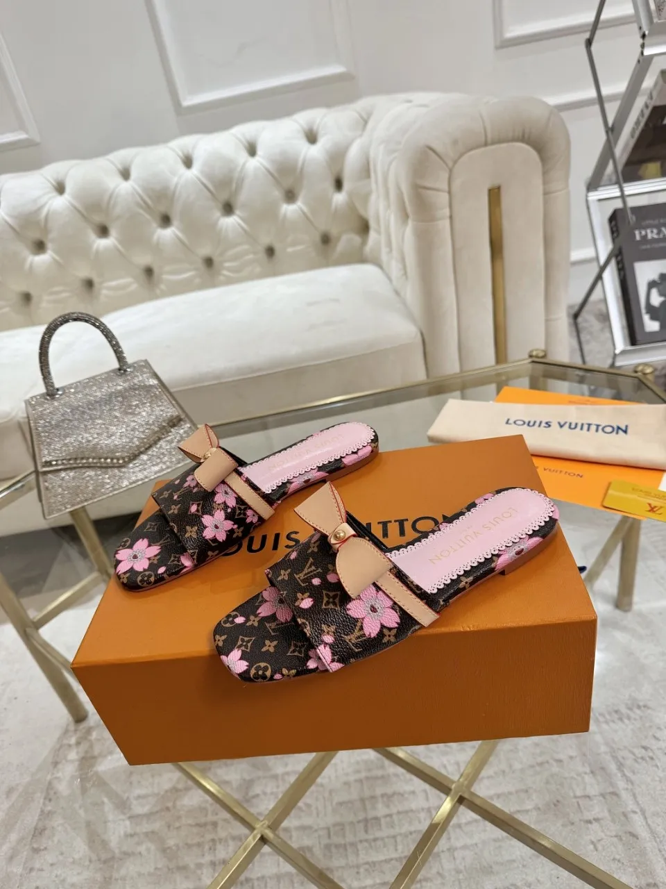 👟👟Ex-factory price 340👟👟 Genuine leather sole +40 Lv denim jacquard slippers, ex-factory price 70-43 Leather sole +40
